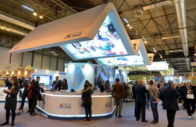 El sector hotelero español se viste de gala en Fitur y anticipa otro año de bonanza