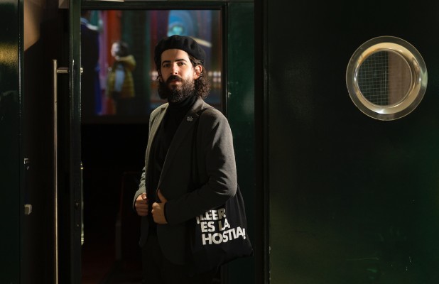 Javier Pérez Alarcón o cómo un traductor se convierte en un mago de las palabras