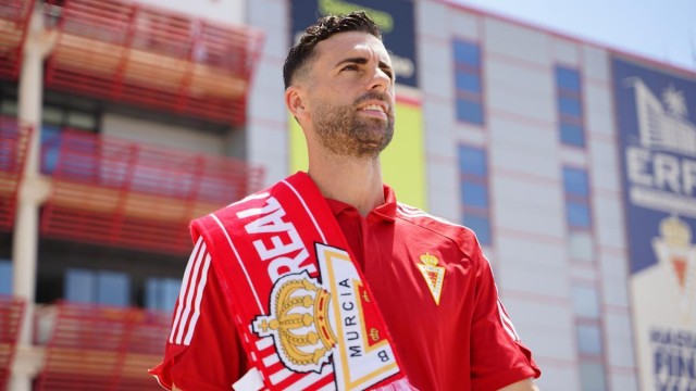 Rodri Ríos deja el Real Murcia a petición propia y es traspasado al Ceuta 