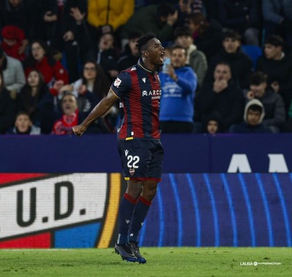 El Levante quiere volar en Anduva