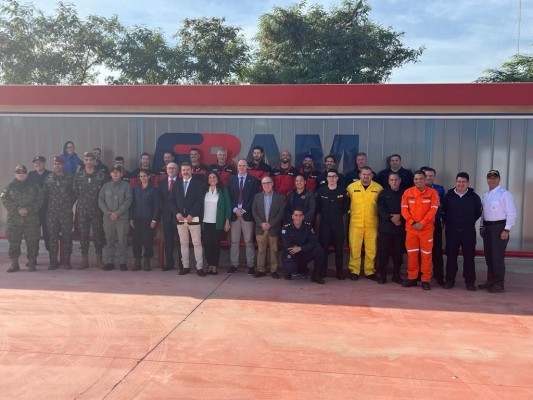 El campo de maniobras de bomberos de Murcia da otro paso con la torre de prácticas más alta del país