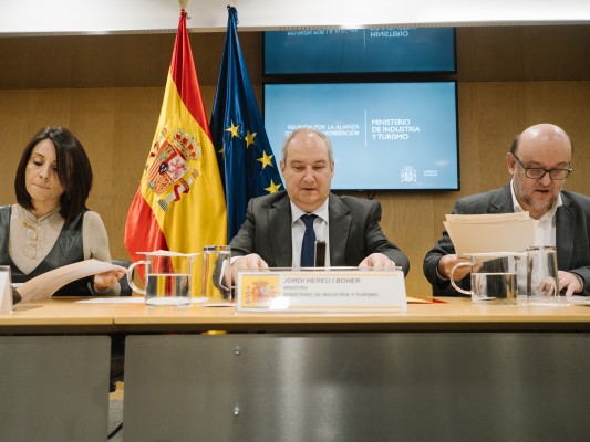 Industria lanza el día 24 la primera línea del PERTE de Descarbonización Industrial con 1.000 millones