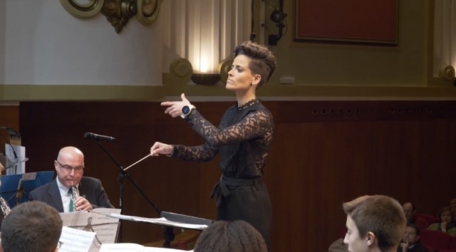 La castellonense Sofía Zarzoso dirigirá la Banda Sinfónica de Mujeres de la FSMCV en 2024
