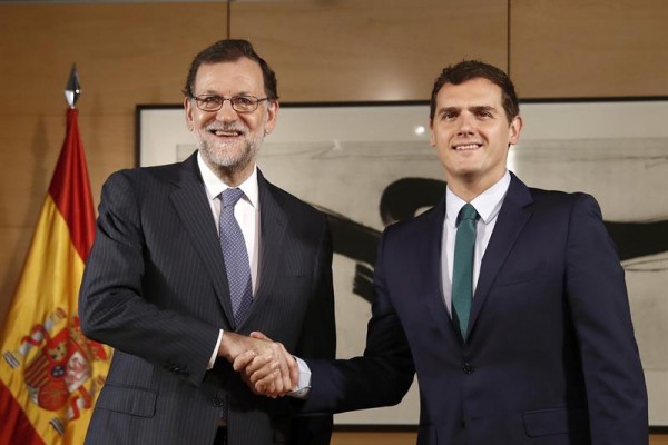 Rivera: “Si Sánchez se mantiene en el 'no', España está abocada al bloqueo institucional”