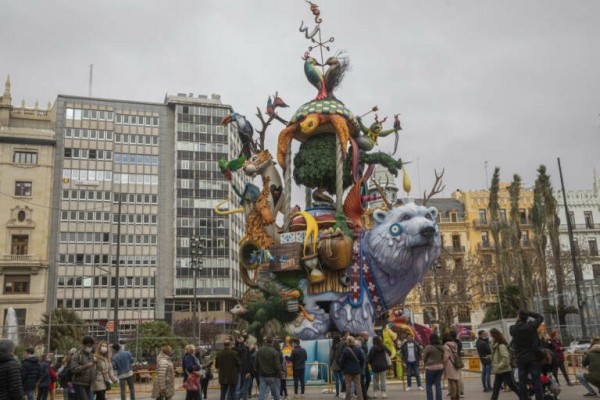 La Generalitat subvencionará los viajes de los Cevex durante Fallas, Hogueras y Magdalena
