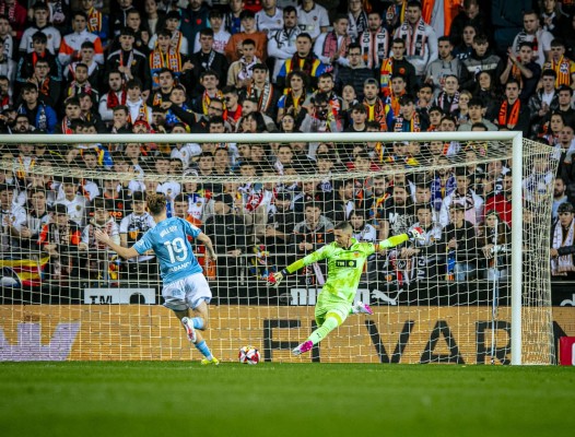 Domènech: “Estamos muy dolidos por la ilusión que tenía la afición en esta Copa”
