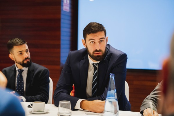 Antelo se desmarca de la paz de Miras con Ribera: 