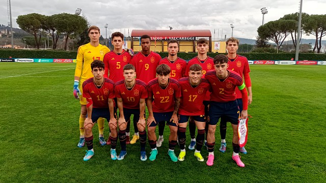 La Sub-19, con Xavi Grande, golea a la vigente campeona de Europa