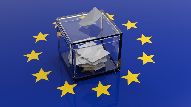 Benidorm anima a los ciudadanos de la UE a empadronarse para las elecciones al Parlamento Europeo