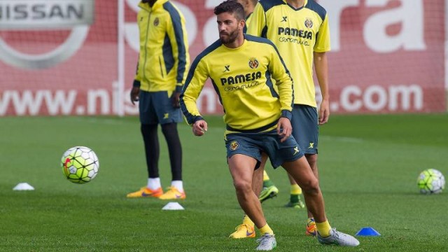 Musacchio vuelve a los entrenamientos tras truncarse su salida al Milan
