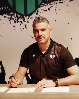 Manuel Esteban: 