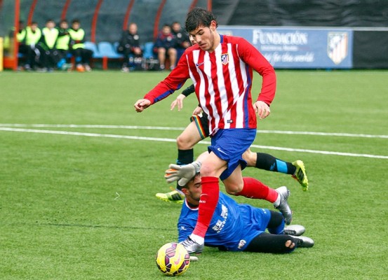El Atlético de Madrid renueva a Theo Hernández y lo cede al Alavés