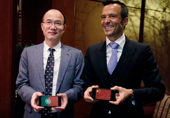 Jorge Mendes y su socio chino Guo Guangchang se interesan por el AC Milan
