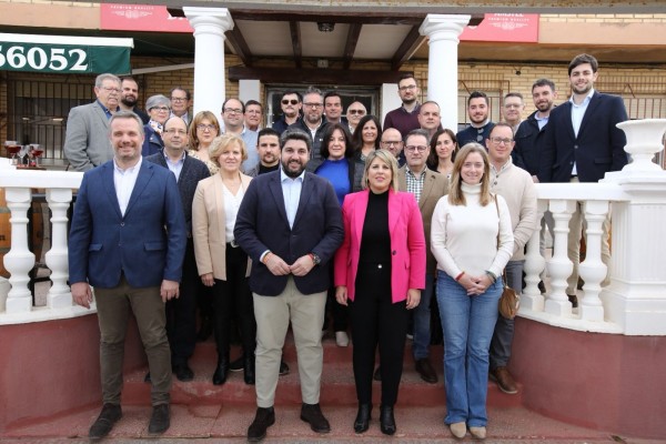 El PP exhibe músculo en Cartagena y reúne a los doce presidentes de las Juntas Vecinales, todos de su partido