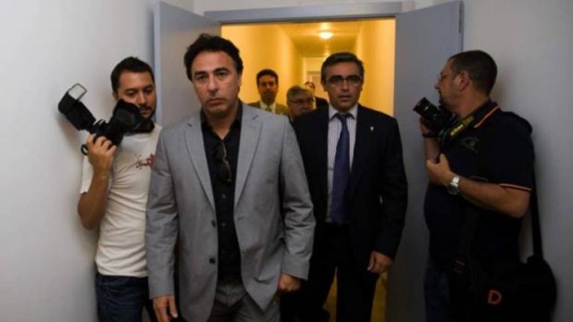 El juez sienta en el banquillo a Quique Pina; la Fiscalía pide para él 12 años de cárcel