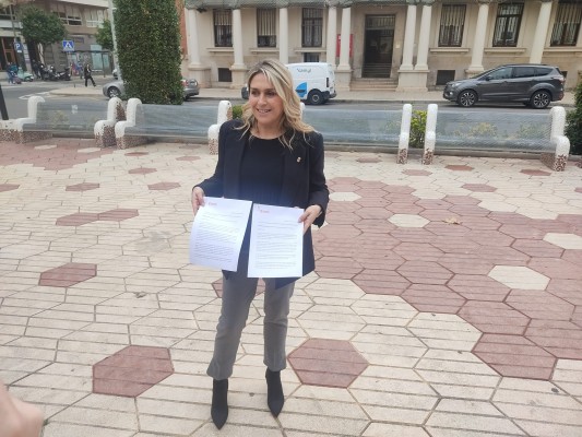 Barrachina pide al Gobierno más ayudas al azulejo y reactivar las del transporte de mercancías