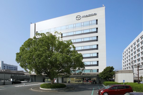 Mazda detalla su hoja de ruta para una fabricación neutra en carbono y fija objetivos a medio plazo para sus plantas japonesas
