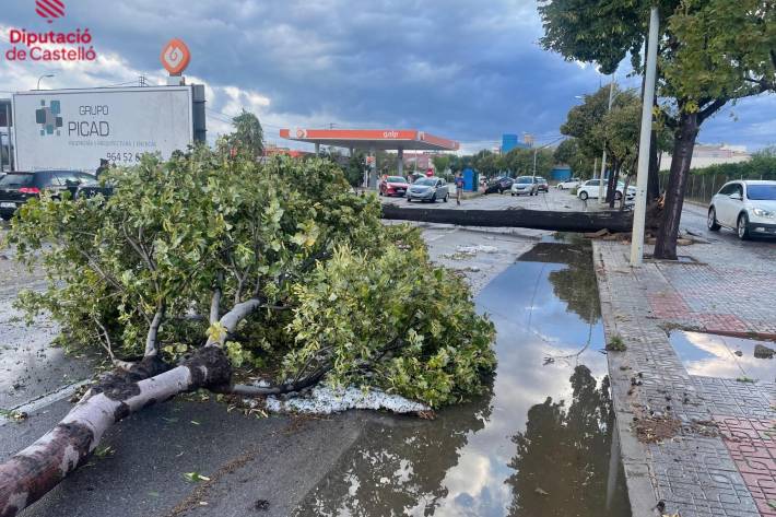 Triplicar el desagüe de las acequias: la solución a las inundaciones en la estación de Burriana