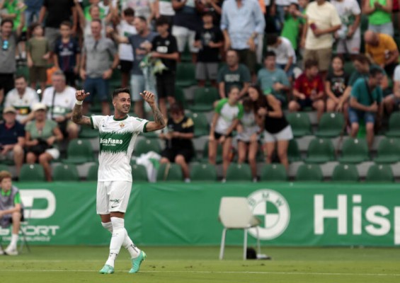 Tiempo de mudanza en el Elche: Beccacece repite con León lo que hizo con Badía y San Román