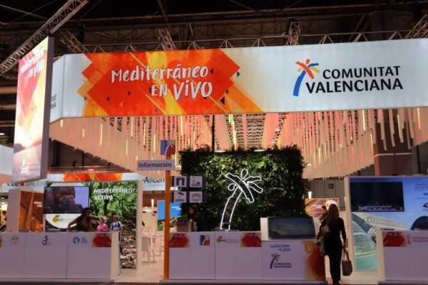 Elche estrenará en Fitur 2024 su stand propio con el palmeral como eje y actuaciones conjuntas con Alicante
