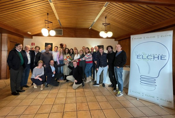 La presidenta de Elche Piensa Ester Martínez deja el cargo y asume el ínterin una gestora
