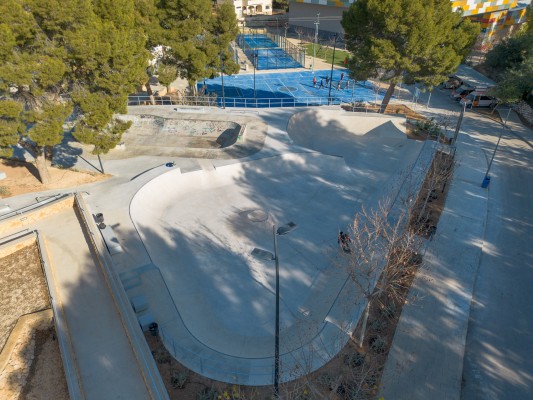 L'Alfàs del Pi abre al público el skatepark y la nueva zona verde junto al pabellón Pau Gasol 