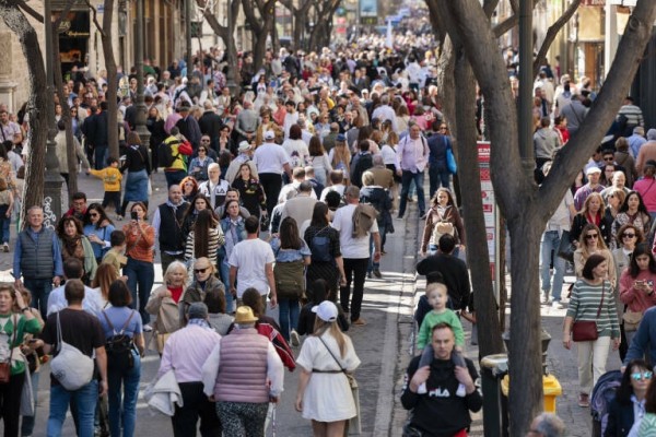 Un 44% de los hombres cree que las políticas de igualdad discriminan a los varones, según el CIS
