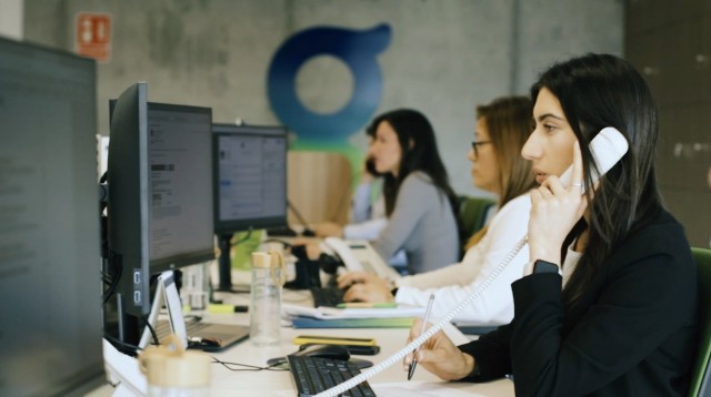 Gesa instala desfibriladores en la sede 
central de Murcia para proteger a 
empleados y clientes