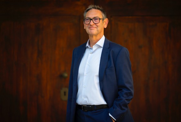 Javier Escrich: «Mis inicios se asemejan a los de Alfonso Escámez»
