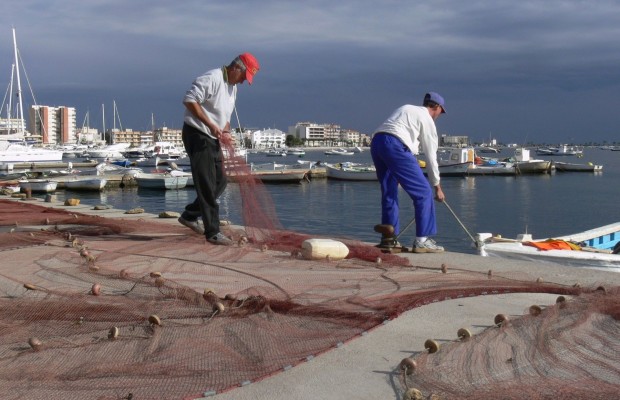 Veda temporal para la pesca de arrastre de fondo en aguas interiores de la Región de Murcia