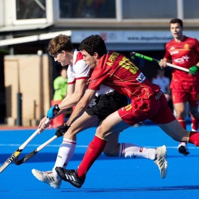 España no puede mantener la ventaja y cede un empate ante una paciente Corea