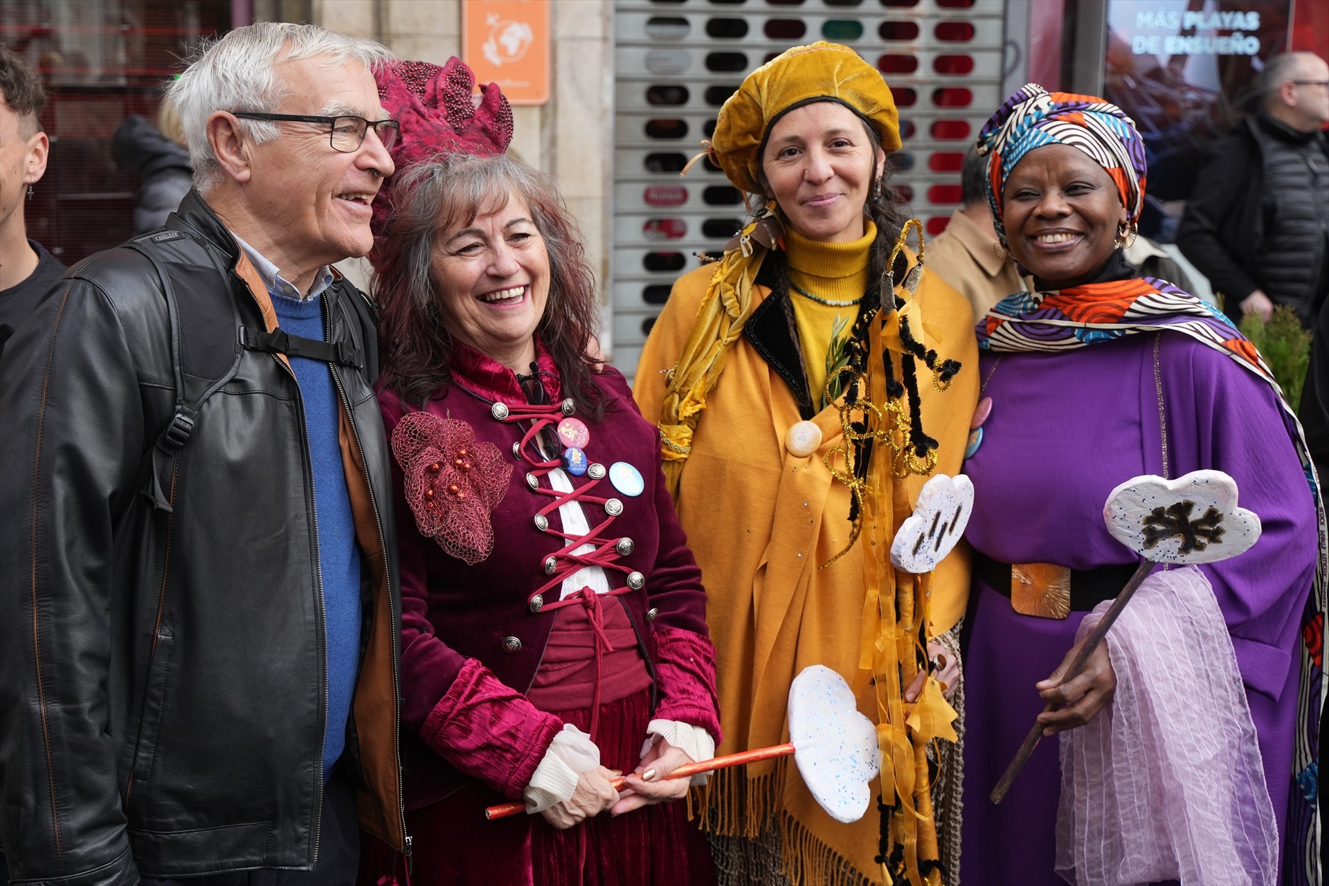 Las 'Magues de Gener' marchan en València por el 