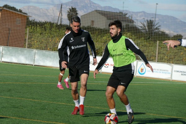 El Orihuela busca mantener su buen momento en su visita al líder

