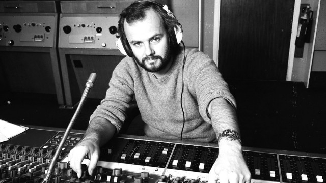 John Peel, la voz que hizo sonar la música independiente en las ondas
