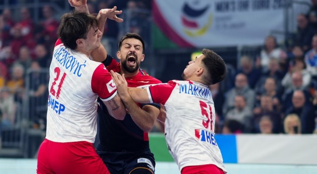 España se complica el camino con una inapelable derrota ante Croacia