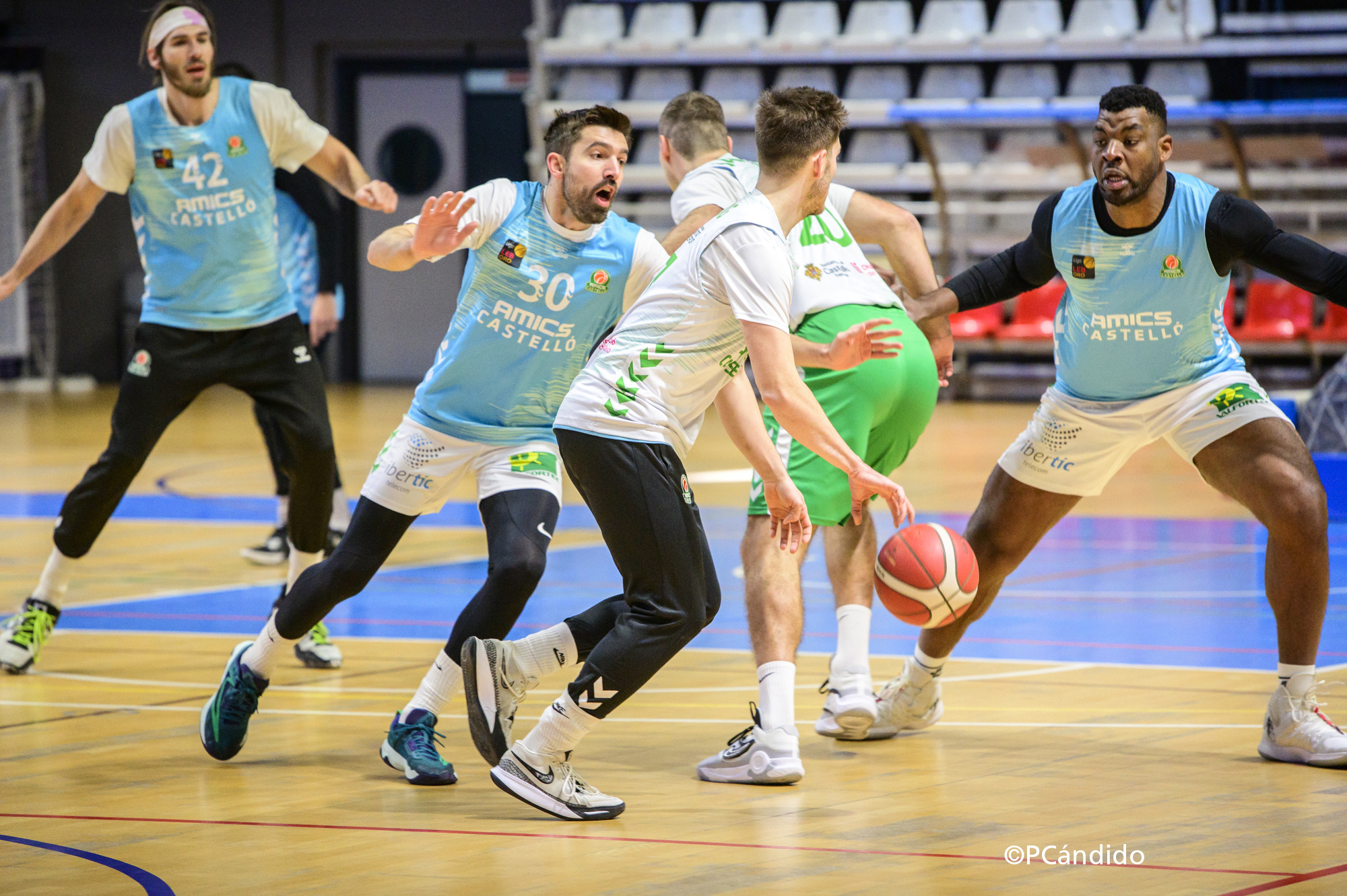 Derbi de urgencias para el Amics Castelló