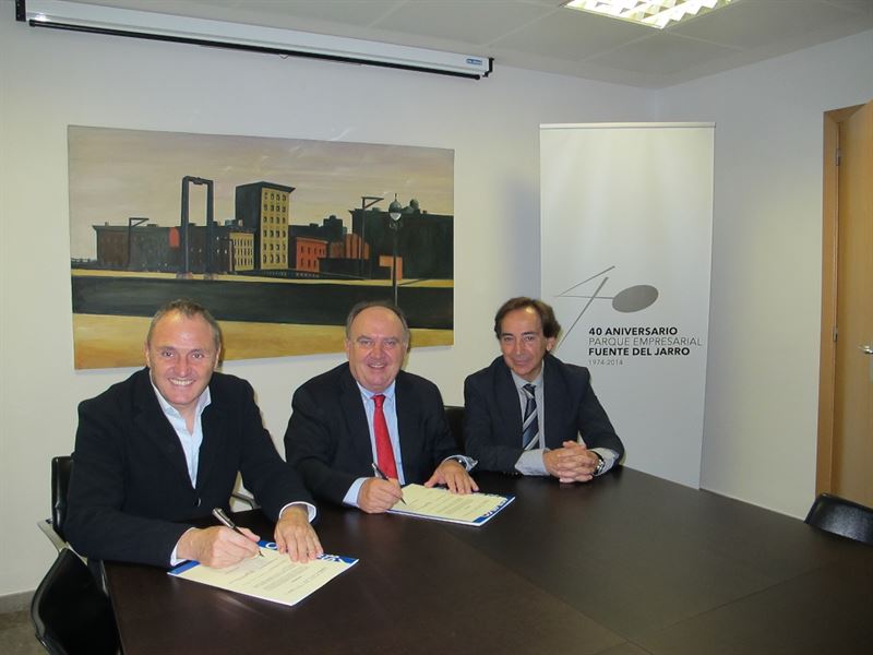 Ian Sanford, Santiago Salvador y Salvador Arenere (EUROPA PRESS) - 