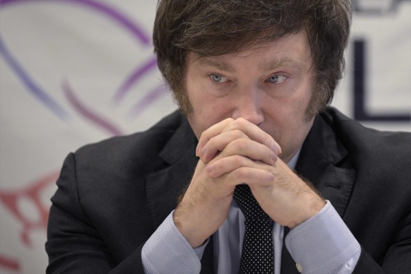 La inflación en Argentina sube al 25,5% mensual en diciembre y llega al 211% interanual al cierre de 2023