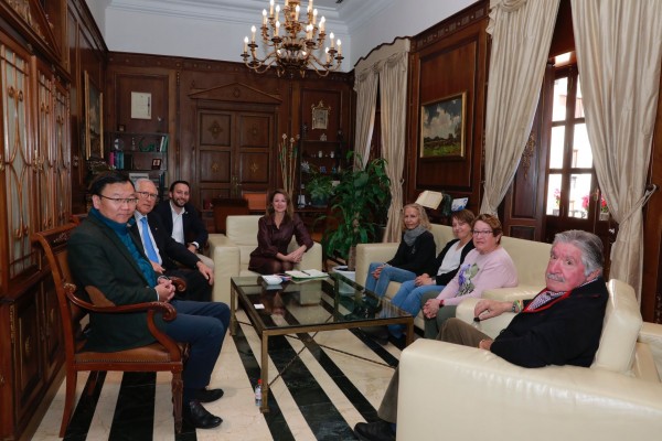 Carrasco reafirma el compromiso de estudiar que los vehículos puedan cruzar transversalmente Lidón