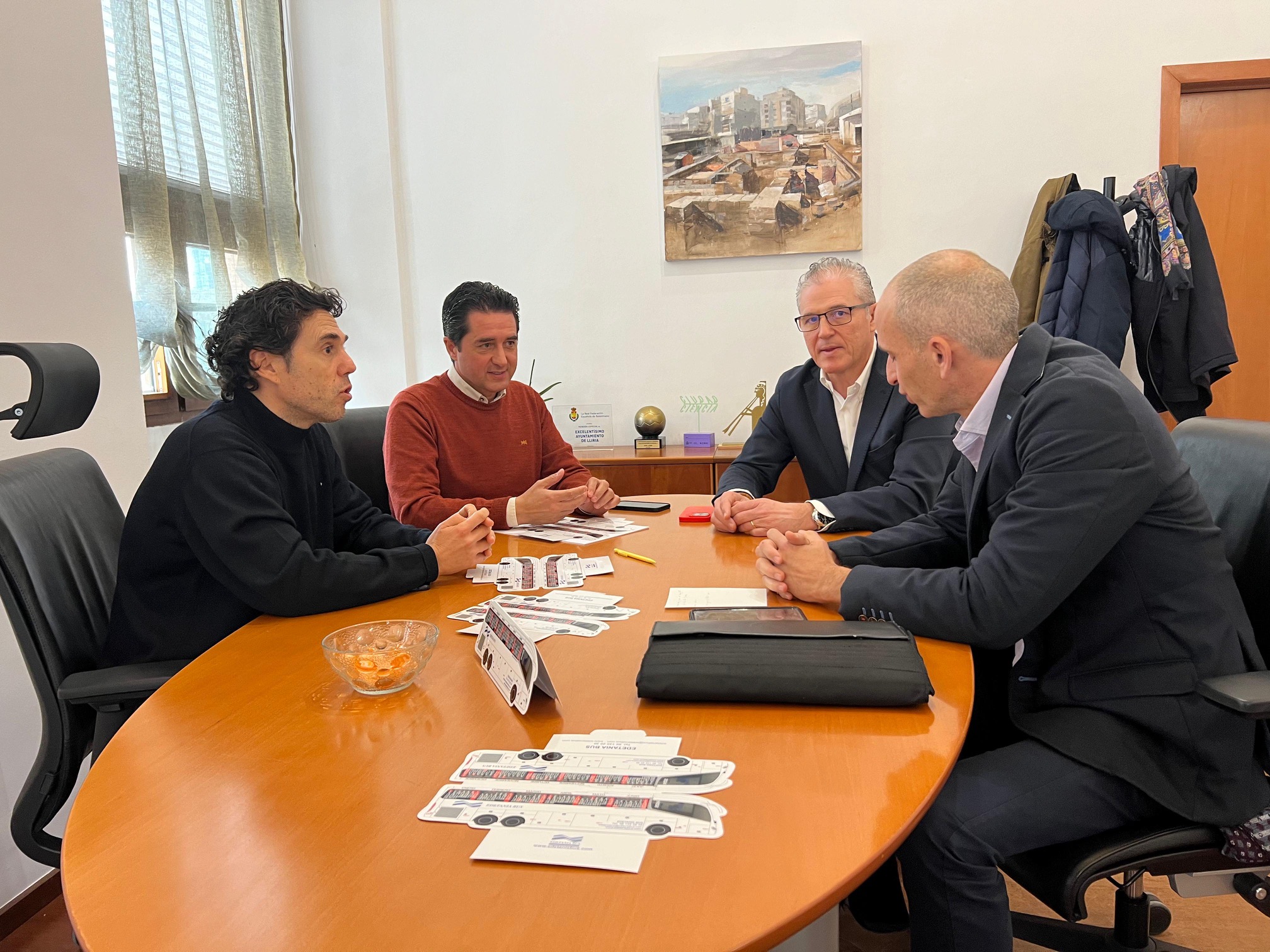 Un nuevo servicio de autobús conectará el Camp de Túria con la capital y el Hospital de Llíria