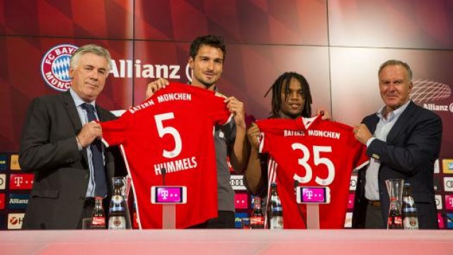 El Bayern presenta a Hummels y Renato Sanches