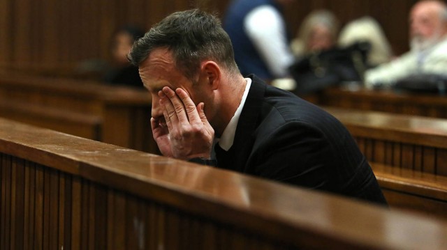 Oscar Pistorius, trasladado al hospital con heridas en las muñecas