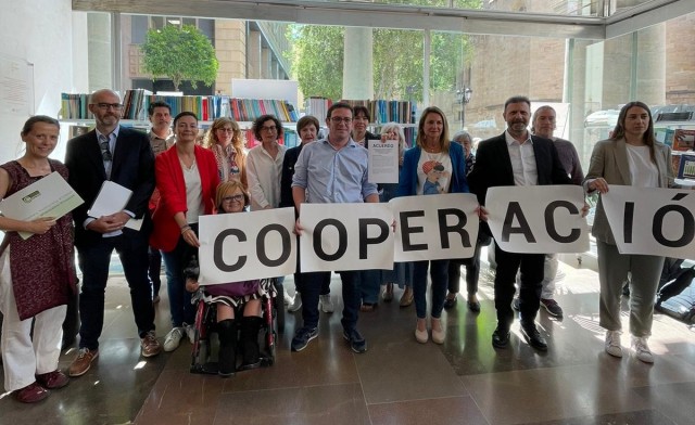 Compromís critica a Carrasco por no cumplir el acuerdo para impulsar la cooperación internacional