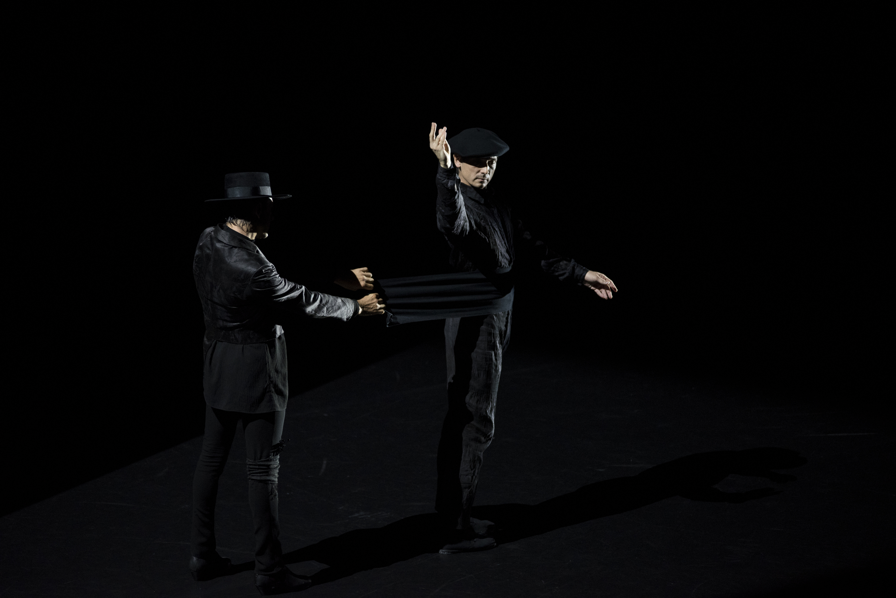 La prestigiosa compañía vasca Kukai Dantza presenta 'Yarin'. - 