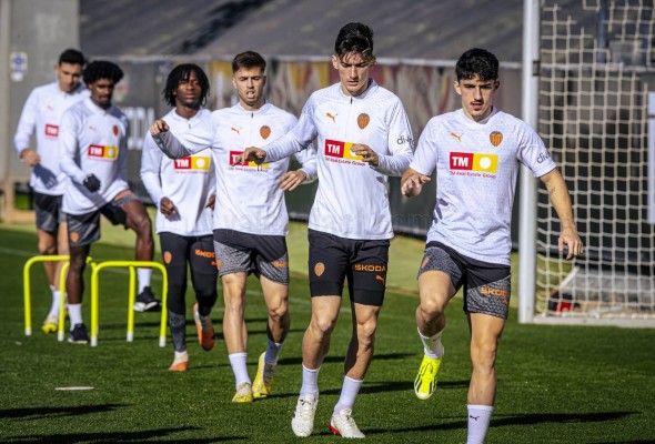 Pepelu entrena con el grupo y apunta al Cádiz