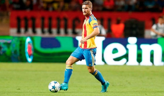 Wenger pierde también a Gabriel Paulista y Mustafi sigue en la agenda