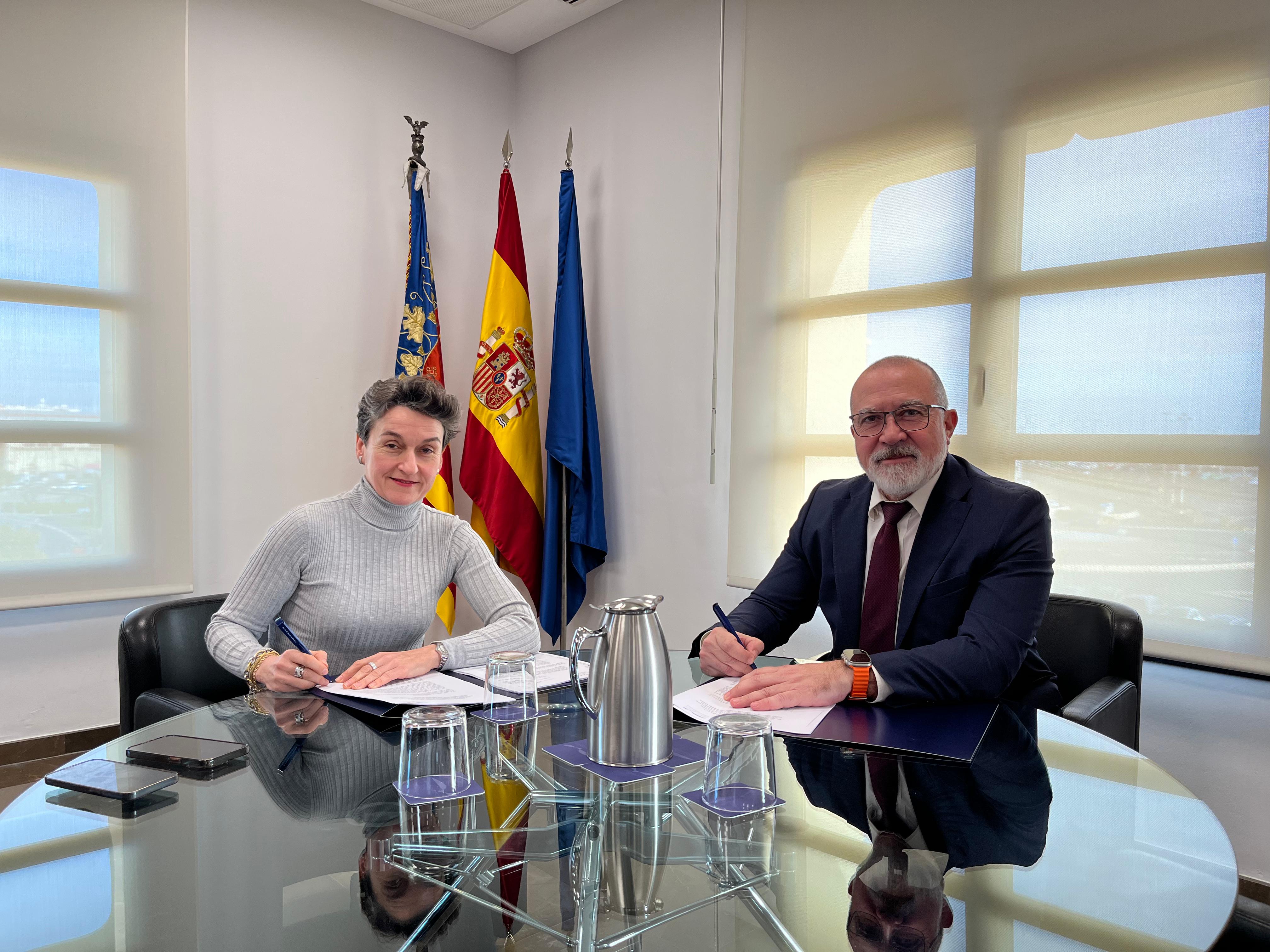 Mar Chao y Antonio Crespo. Foto: VALENCIAPORT - 