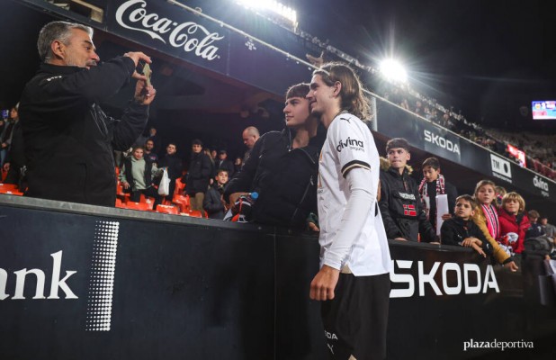 El Valencia pide a la Federación que Yarek no vaya con la sub 19 y pueda estar en la Copa