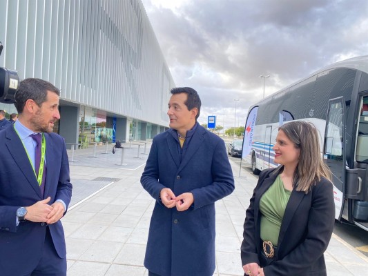 El aeropuerto de Corvera amplía su conexión por autobús con Murcia y Cartagena