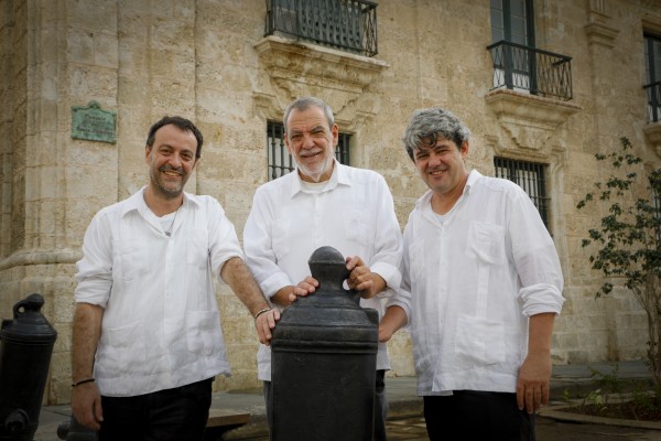 Carmen Mola: 